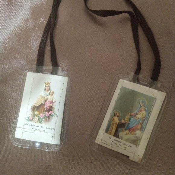 Vintage Wool-Backed Scapulars Catholic, Scapular Necklace, Brown ribbon. - Picture 6 of 8